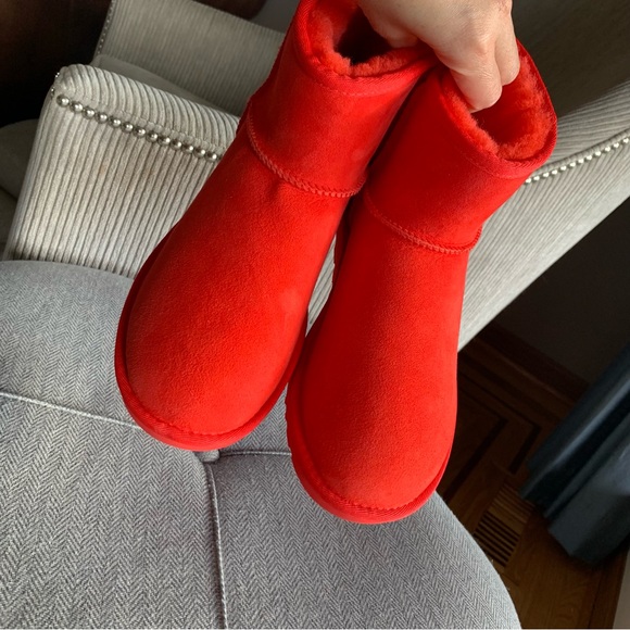 Womens UGG® Classic Mini II Boot - Picture 6 of 11